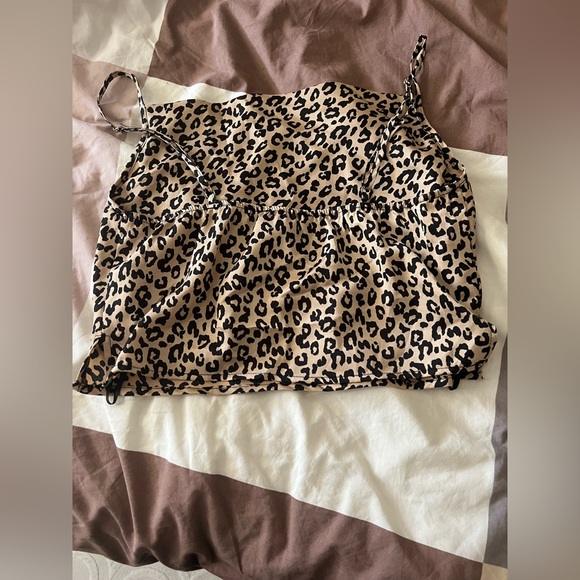 Forever 21 animal print tank crop top - Picture 4 of 5